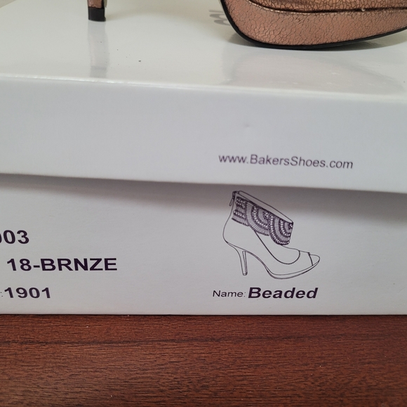 Bronze and Purple Beaded Heels - Picture 7 of 7